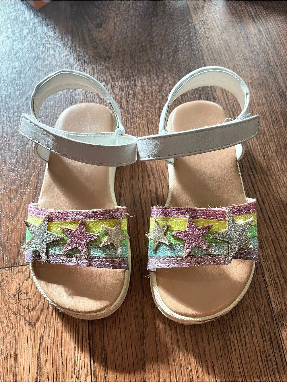 Wonder Nation Toddler Girl Star Sandals with Glitter Star Design Glitter Sandals